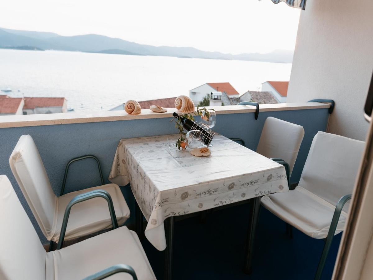 Apartmani Dragobratovic Komarna Εξωτερικό φωτογραφία