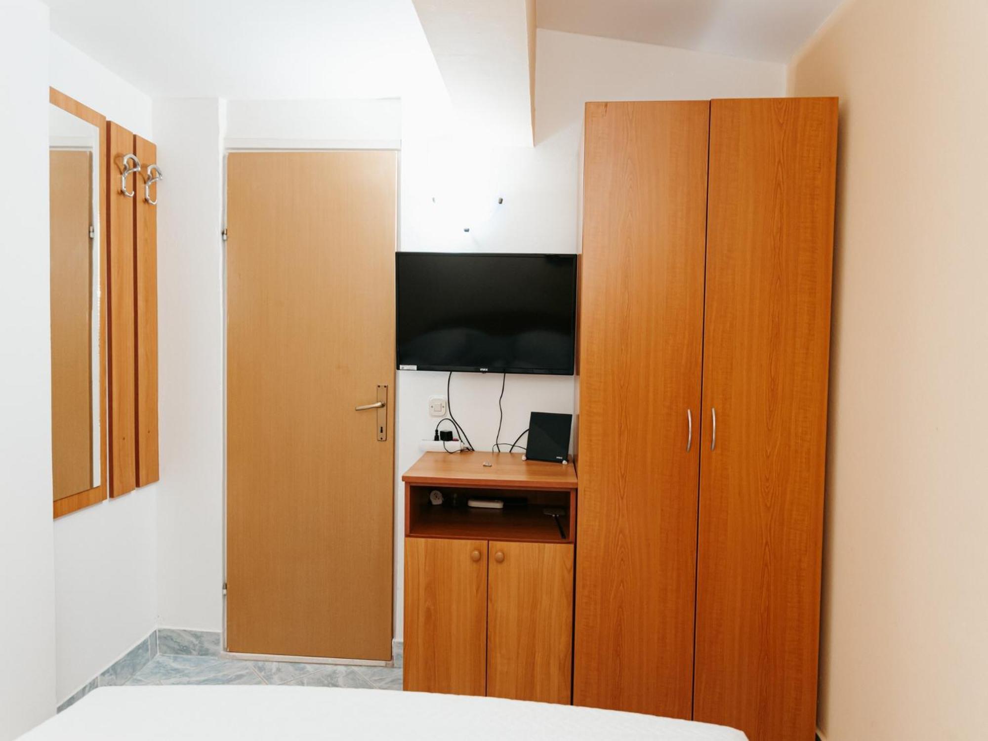 Apartmani Dragobratovic Komarna Δωμάτιο φωτογραφία