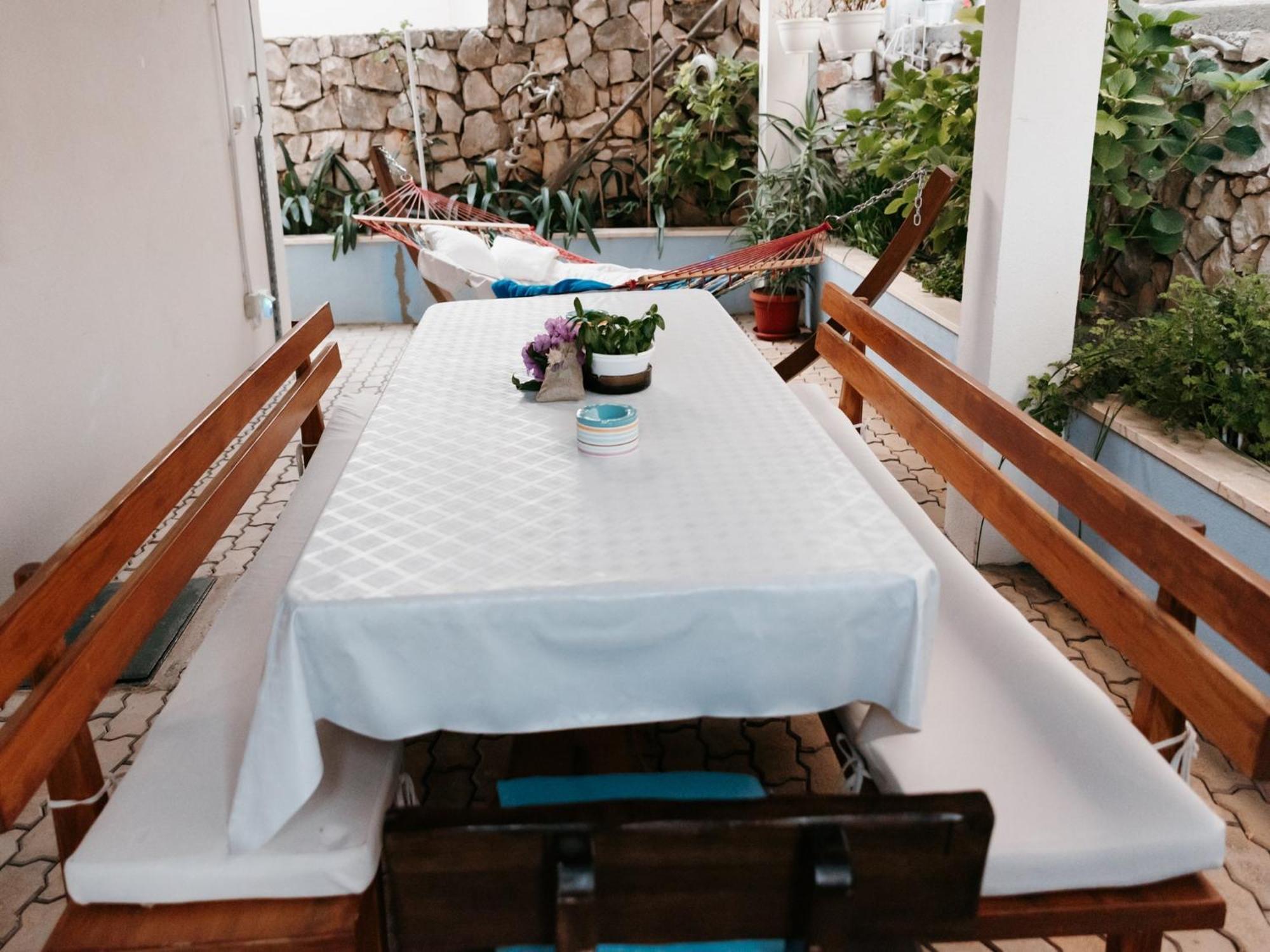 Apartmani Dragobratovic Komarna Δωμάτιο φωτογραφία